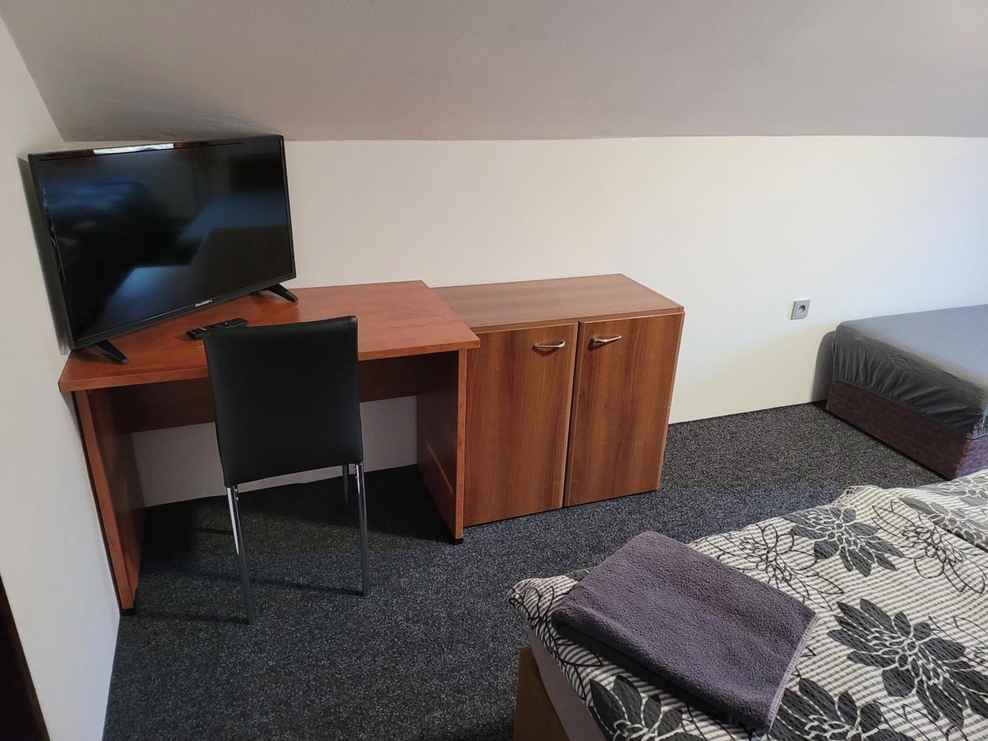 Penzion Karolina Lucany nad Nisou Luaran gambar