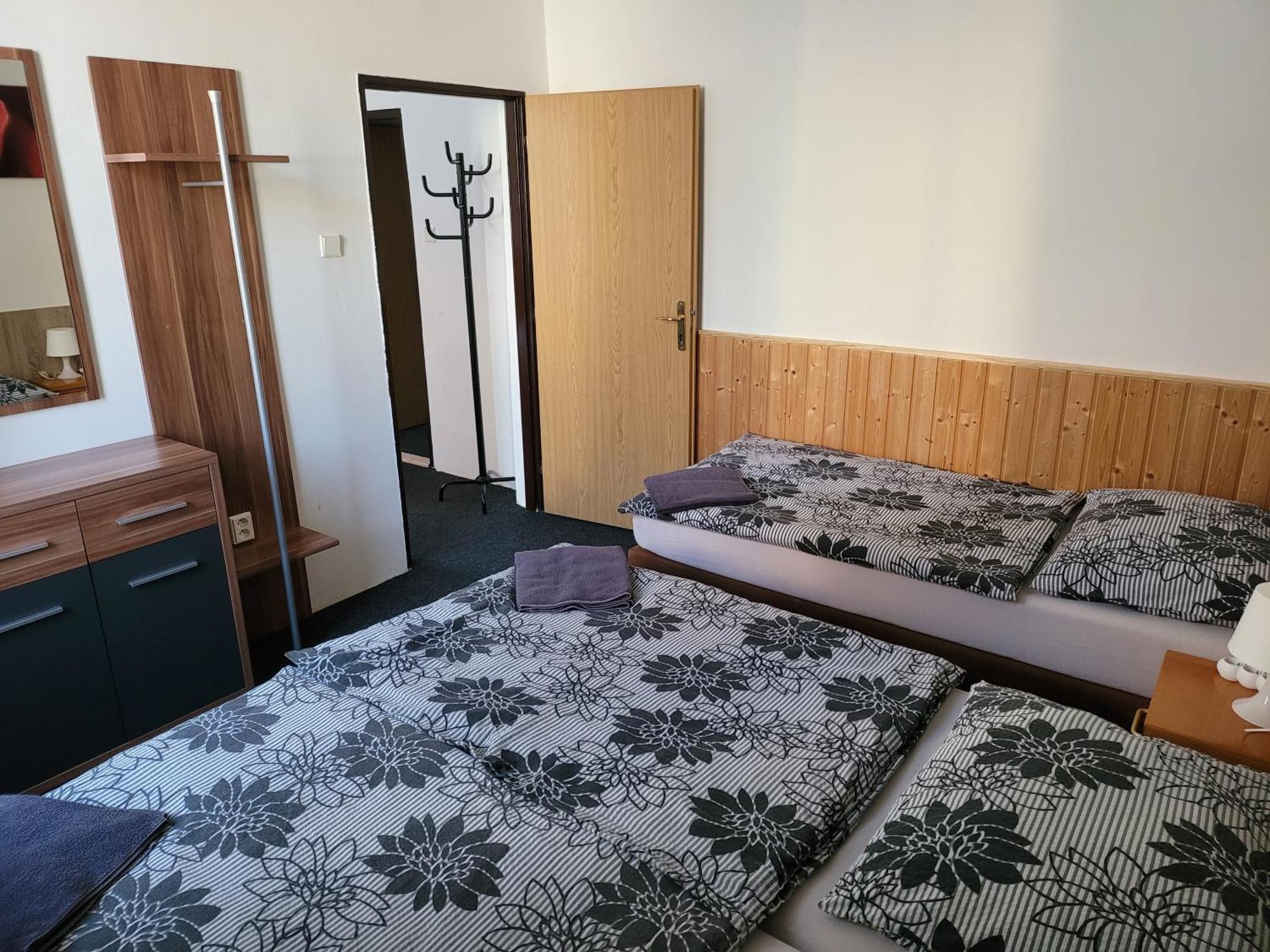 Penzion Karolina Lucany nad Nisou Luaran gambar